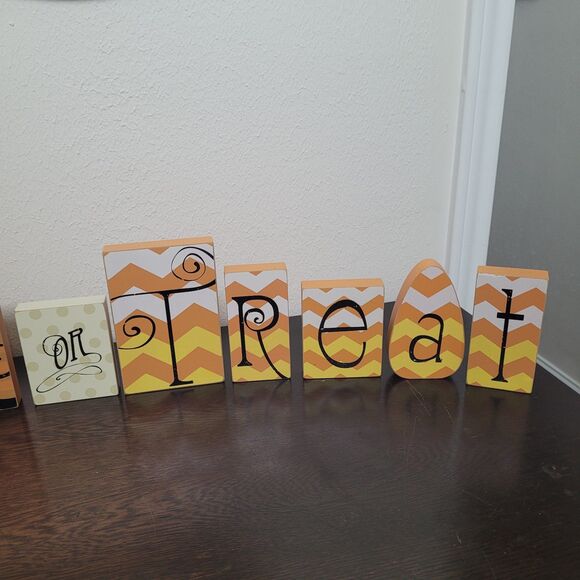 Trick Or Treat Wood Blocks Striped Cat Candy Corn 11pc Halloween Home Decor - Picture 4 of 11